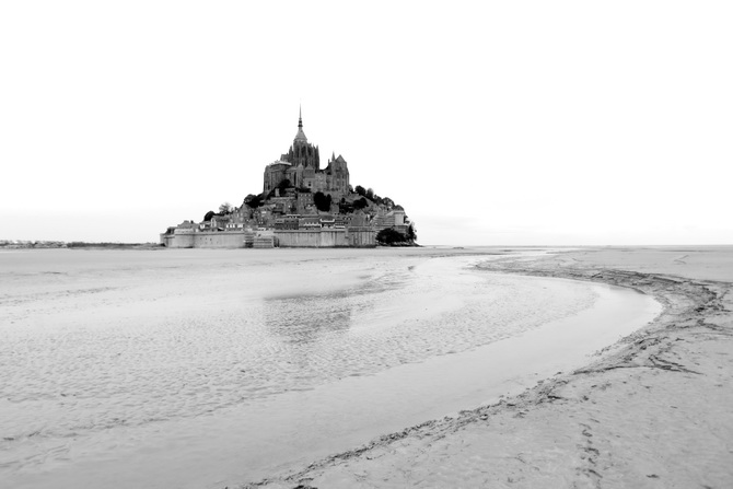 Mont St Michel - The Cherry Blossom Girl 28