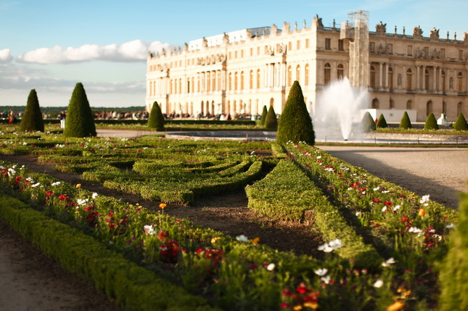 Versailles - The Cherry Blossom Girl 17