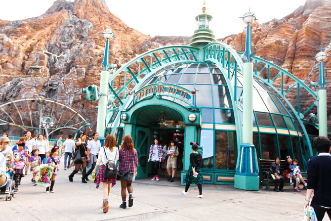 The Cherry Blossom Girl - Tokyo Disney Sea 16