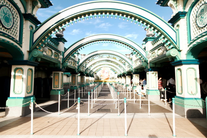 The Cherry Blossom Girl - Tokyo Disney Sea 24