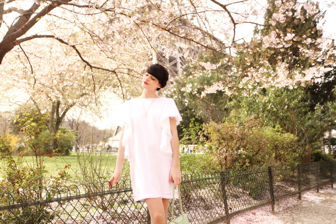 The Cherry Blossom Girl - Blossoms at the Eiffel Tower 07