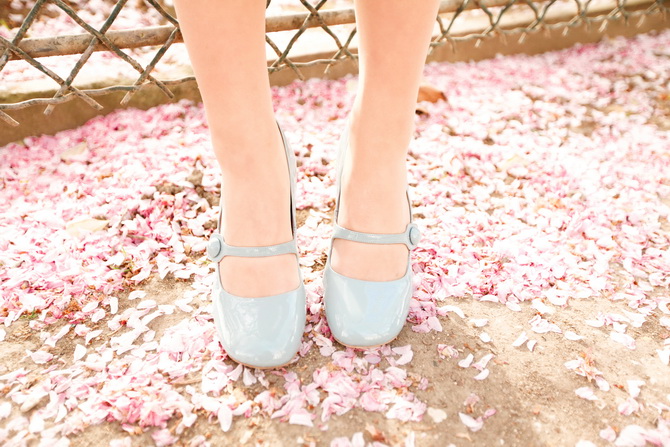 The Cherry Blossom Girl - Blossoms at the Eiffel Tower 11