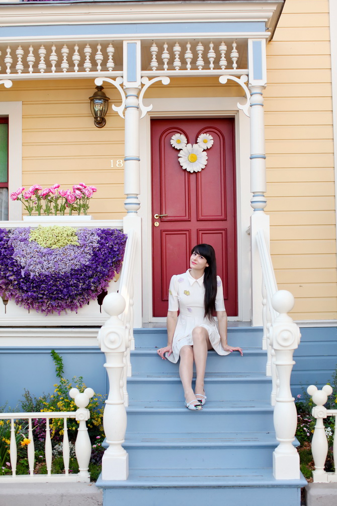 The Cherry Blossom Girl - Disneyland Paris Swing Into Spring 01