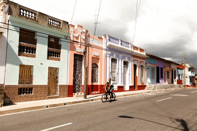 The Cherry Blossom Girl - Cienfuegos 07