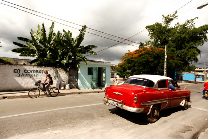 The Cherry Blossom Girl - Cienfuegos 09