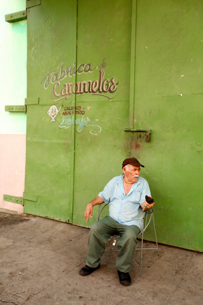 The Cherry Blossom Girl - Cienfuegos 18