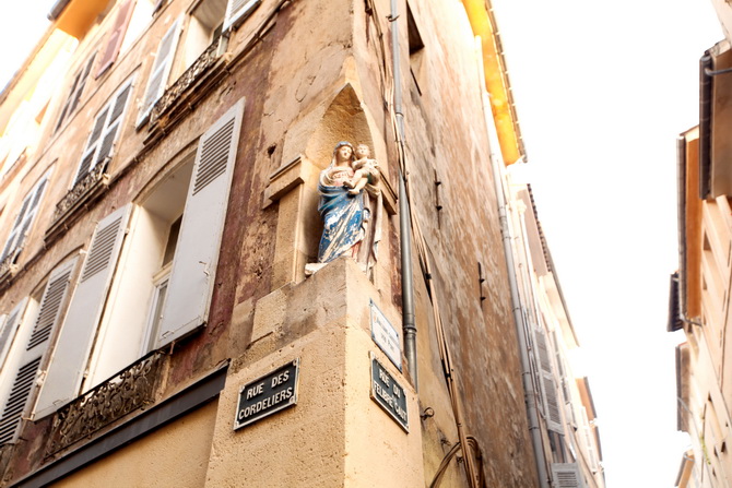 The cherry Blossom Girl - Week End in Provence 03