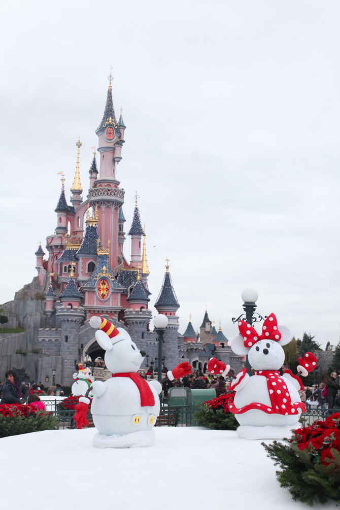 The Cherry Blossom Girl - Chistmas Disneyland paris 17