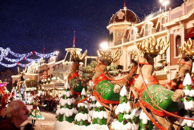 The Cherry Blossom Girl - Chistmas Disneyland paris 23