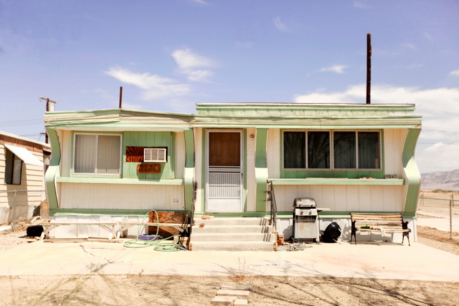 The Cherry Blossom Girl - California Bombay Beach 02